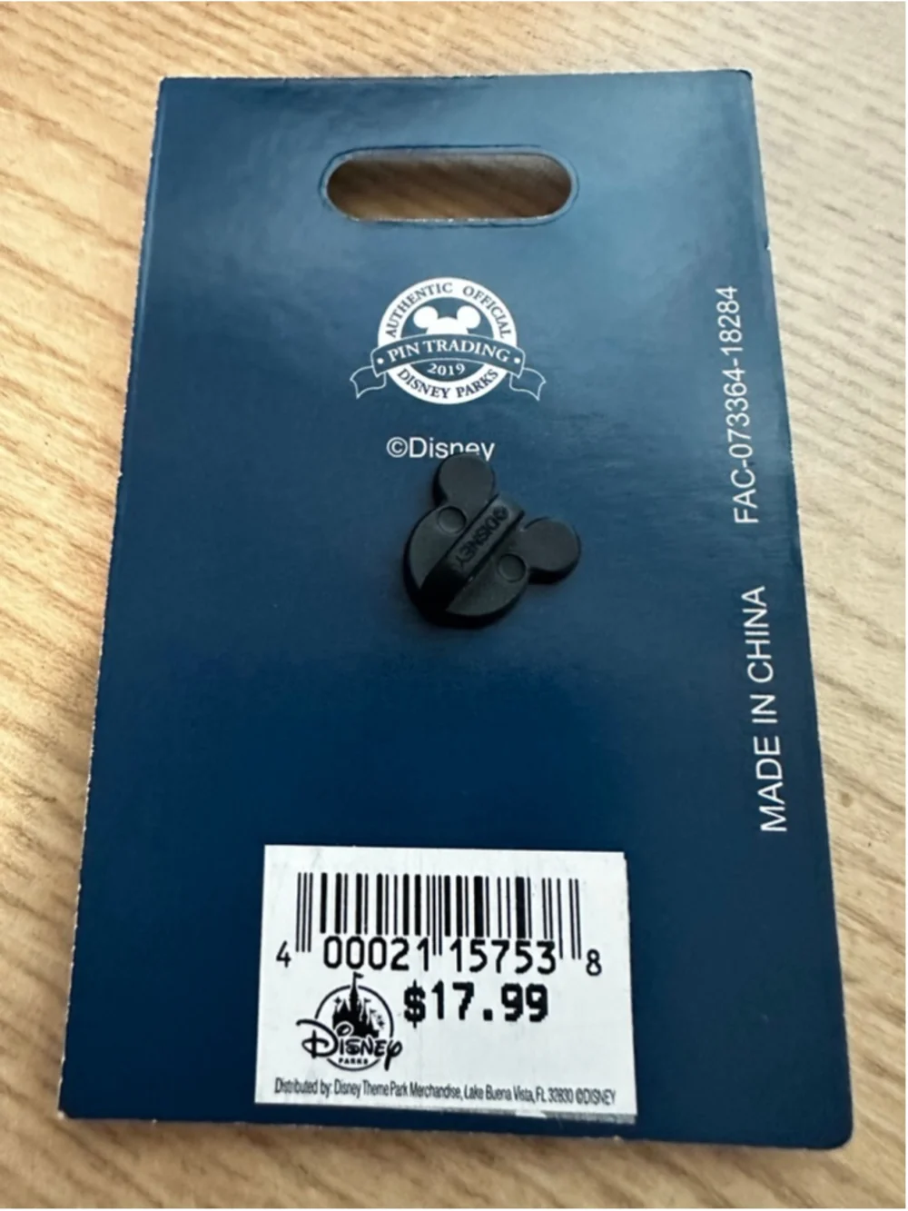 2019 Disney Epcot Festival of the Arts Pin - Mickey and Minnie Mouse LE 2000